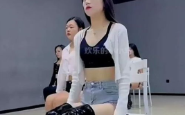 美女张开腿黄网站免费,美女张开腿，免费诱惑背后的黑暗世界